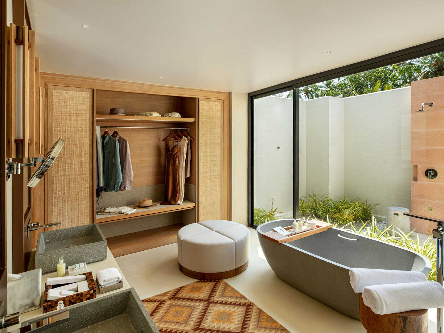Sun-Kissed Serenity Escape - Thumbnail 12