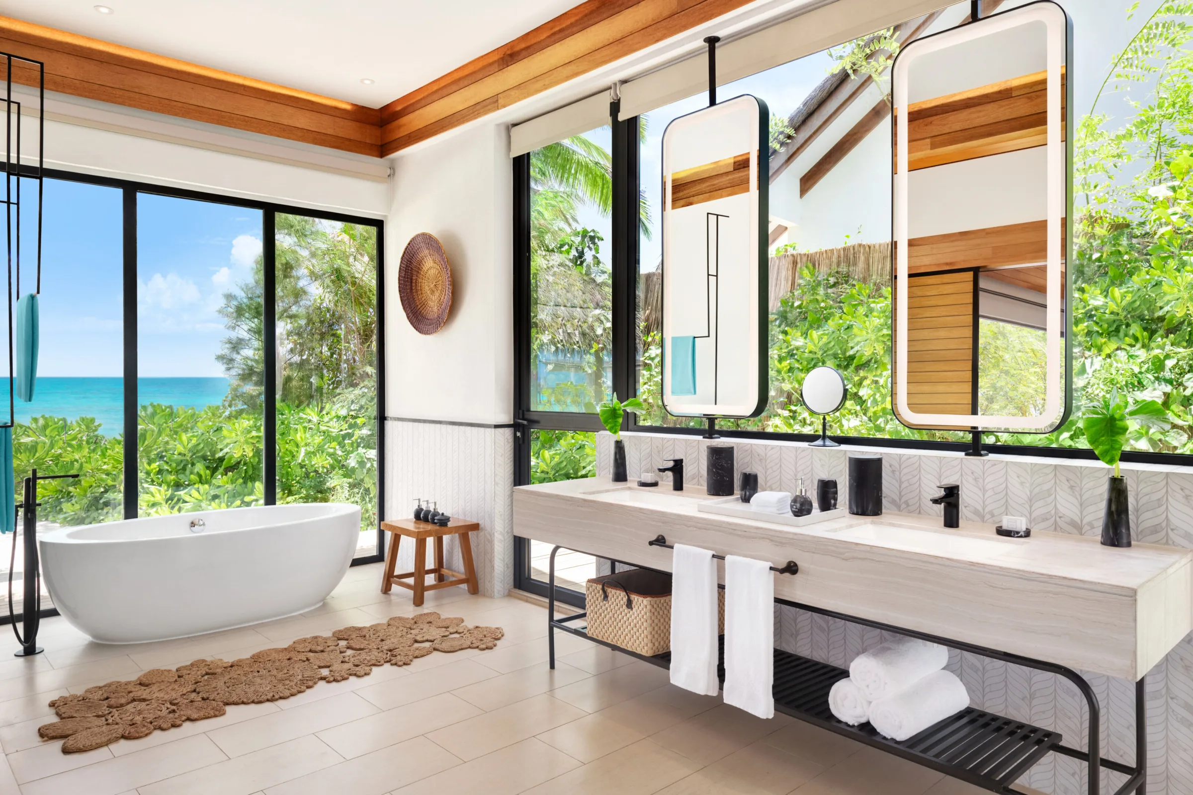 Hilton Maldives Amingiri Resort & Spa - Photo 10