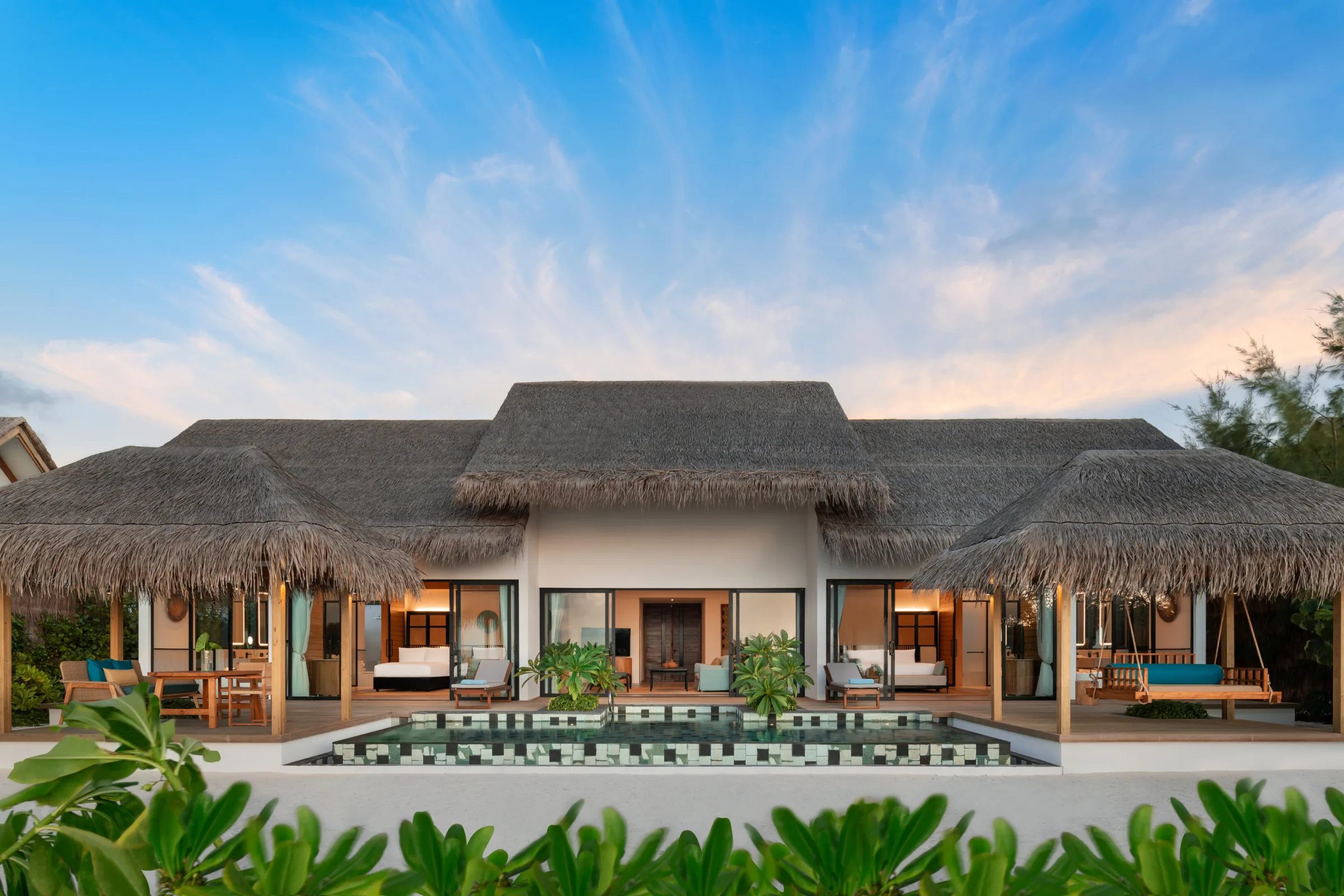 Hilton Maldives Amingiri Resort & Spa - Photo 12