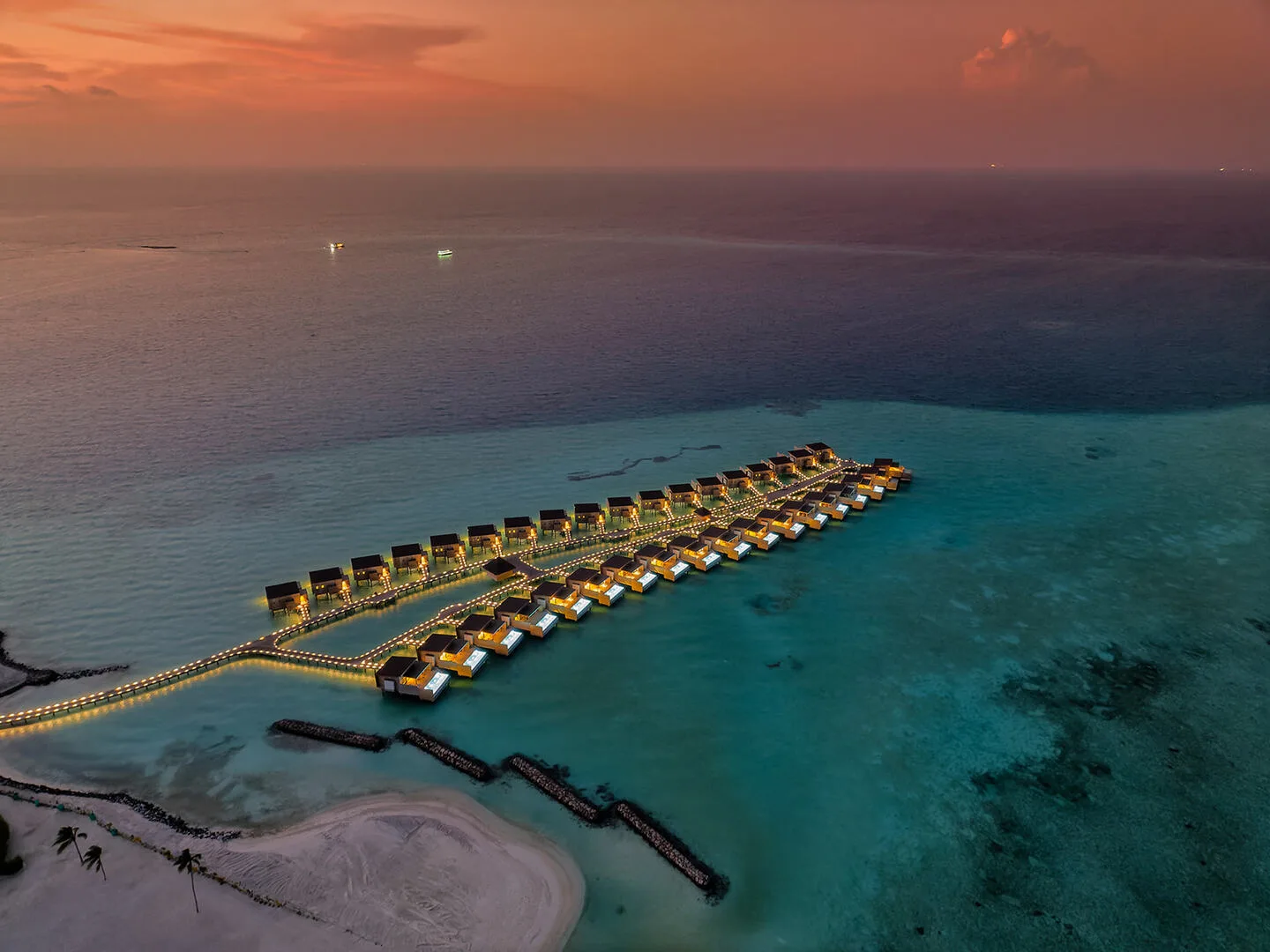 Kuda Villingili Resort Maldives - Photo 7