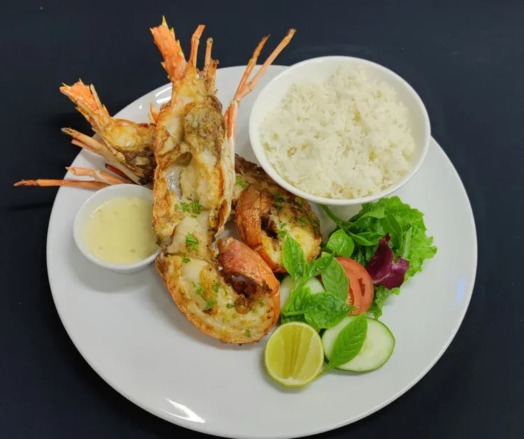 In-Villa Dining