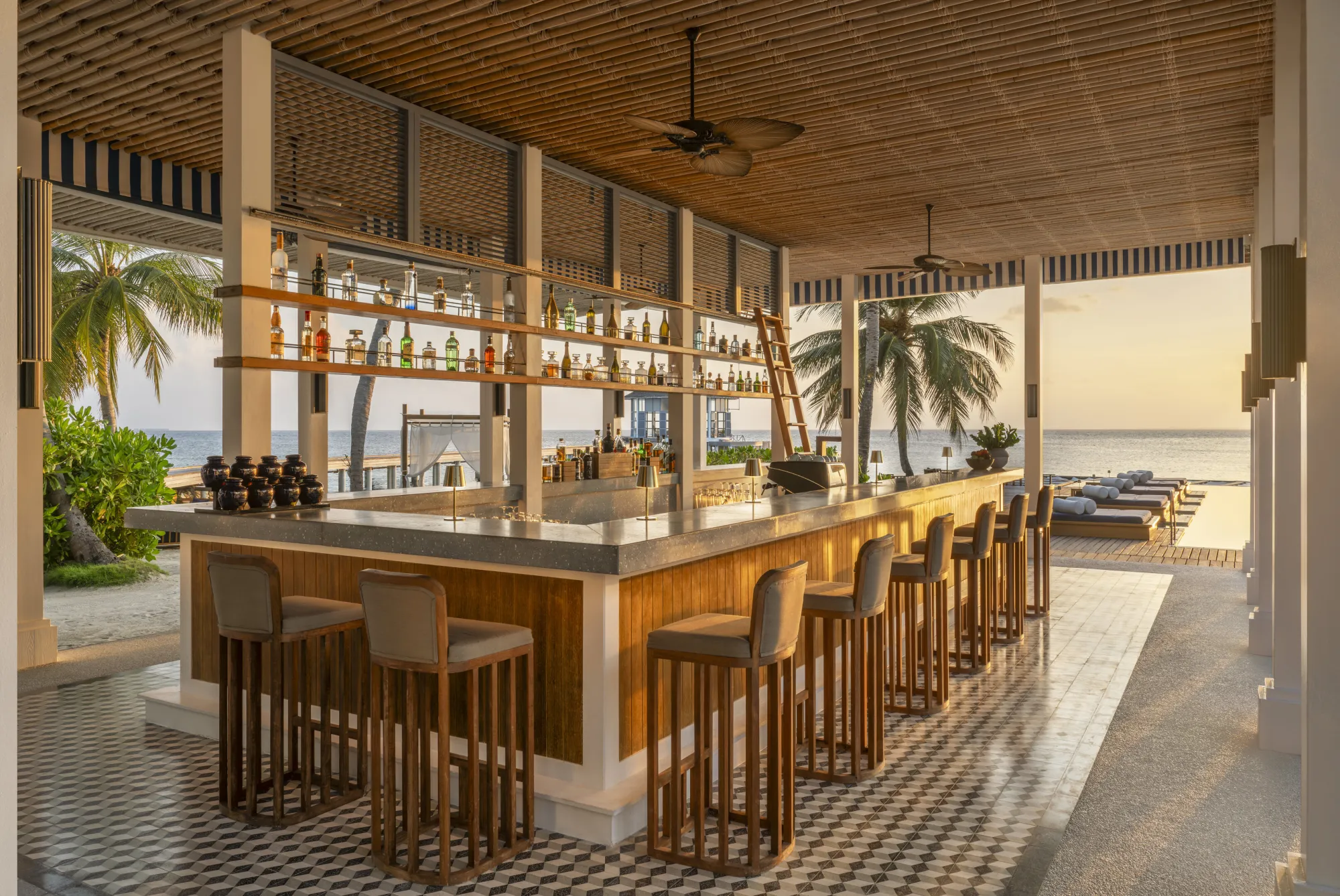 Bell Bar
