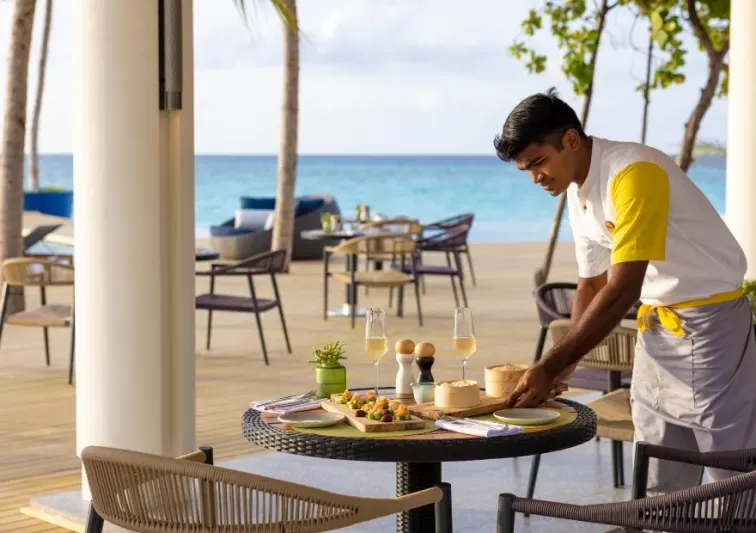 Skipjack Poolside Bar & Restaurant
