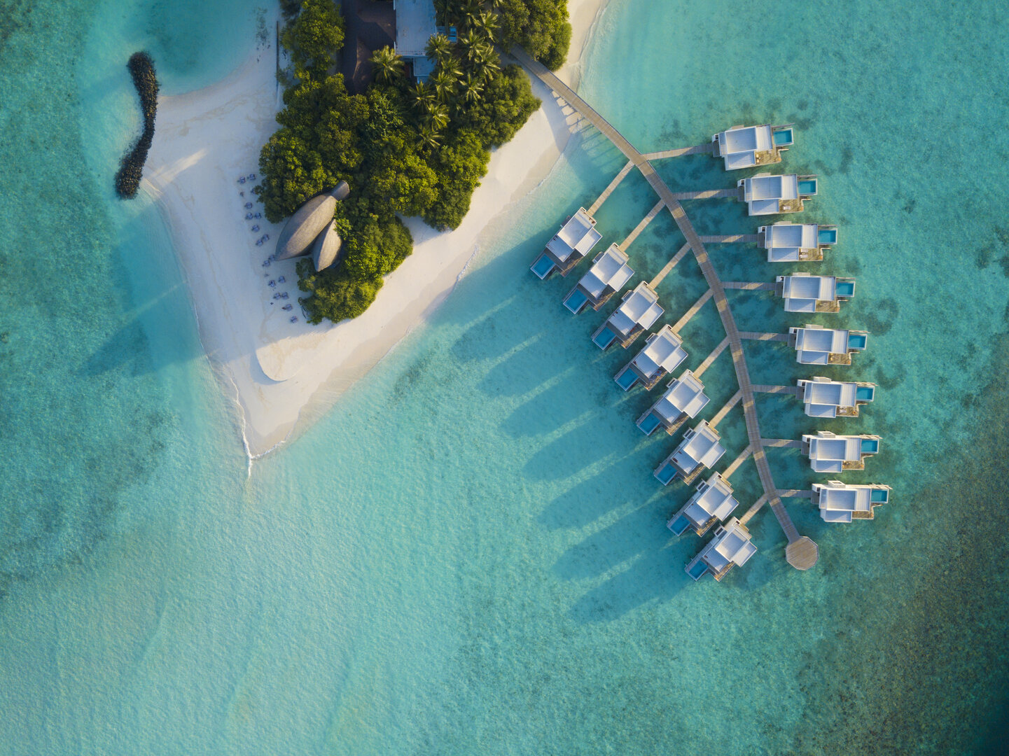 Dhigali Maldives - Photo 13