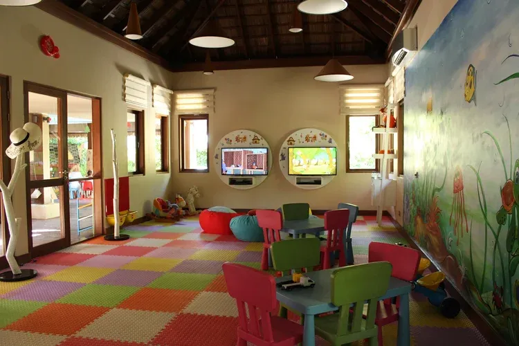 Zuzuu kids club