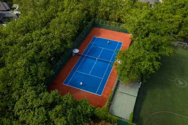 Tennis & Football