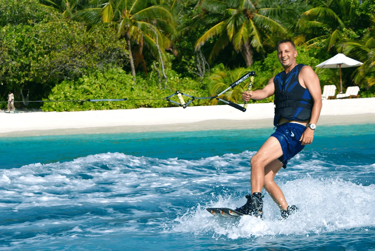 WATERSKI & WAKEBOARDING