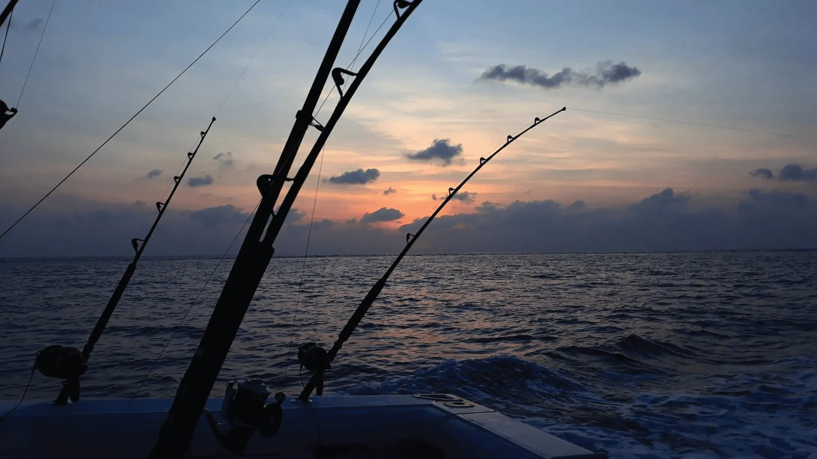 MALDIVIAN SUNSET FISHING