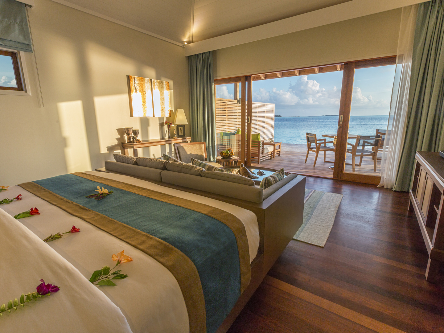 Hurawalhi Island Resort - Photo 14