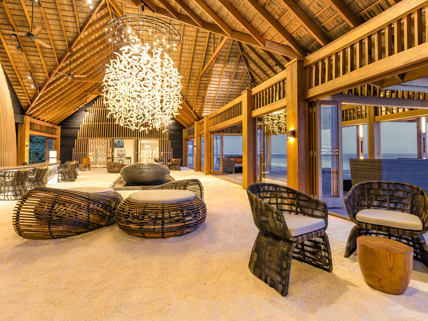 Hurawalhi Island Resort - Photo 2