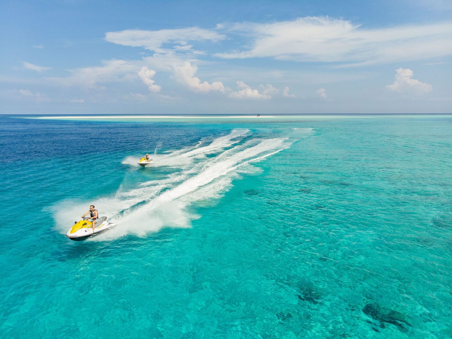 Hurawalhi Island Resort - Photo 9