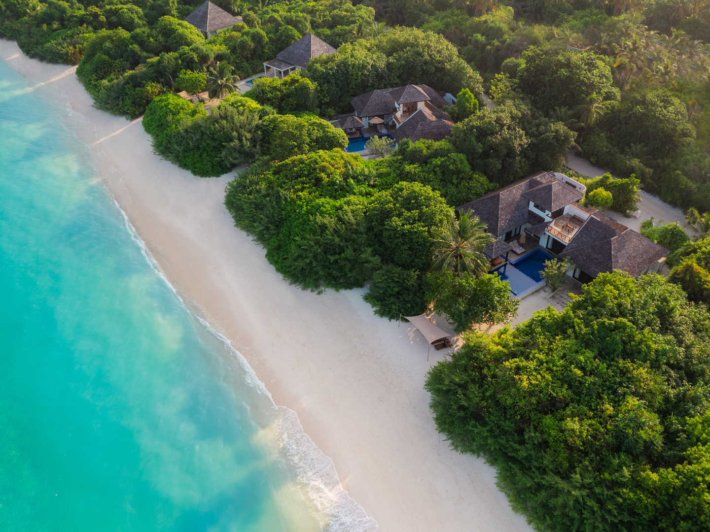 Hideaway Beach Resort and Spa - Photo 16