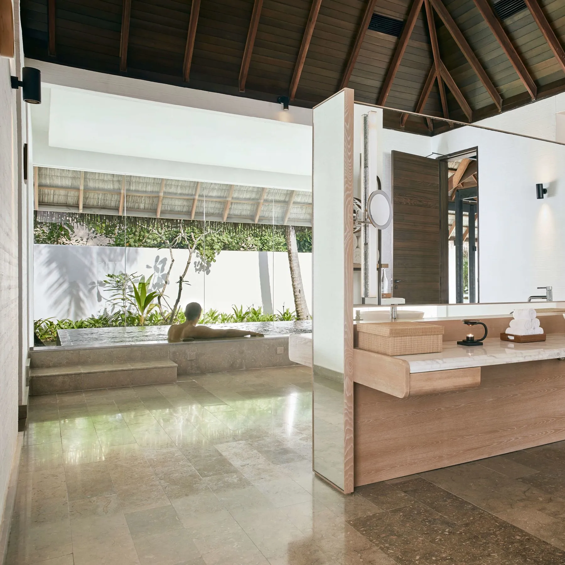 Steam, Sauna and Jacuzzi facilities