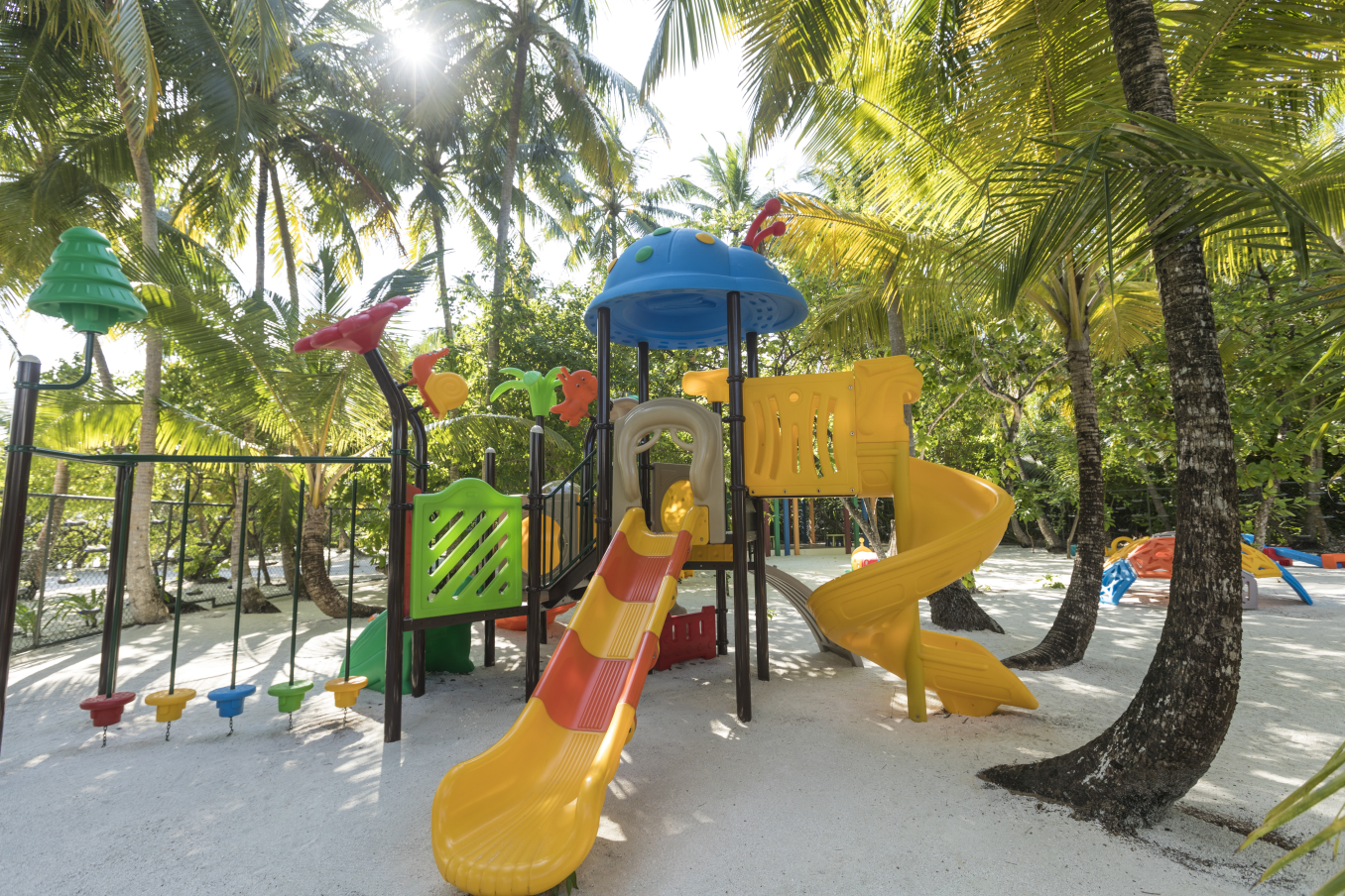 Dhigali Maldives - Photo 4