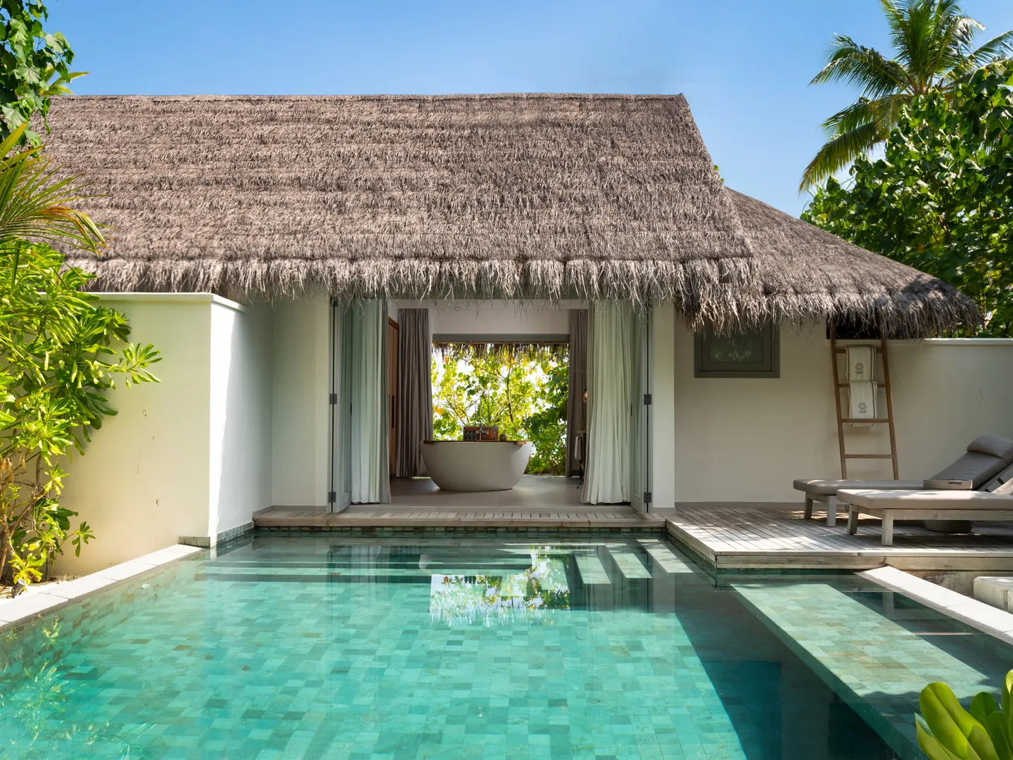 One Bedroom Beach Pool Residence - Photo 1