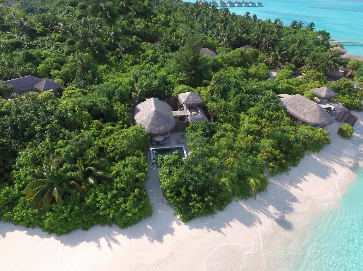 Lagoon Beach Villa with Pool - Photo 1