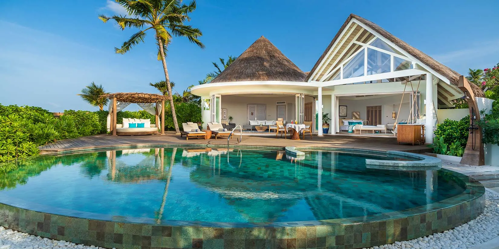 Beach Pool Residence - Photo 1