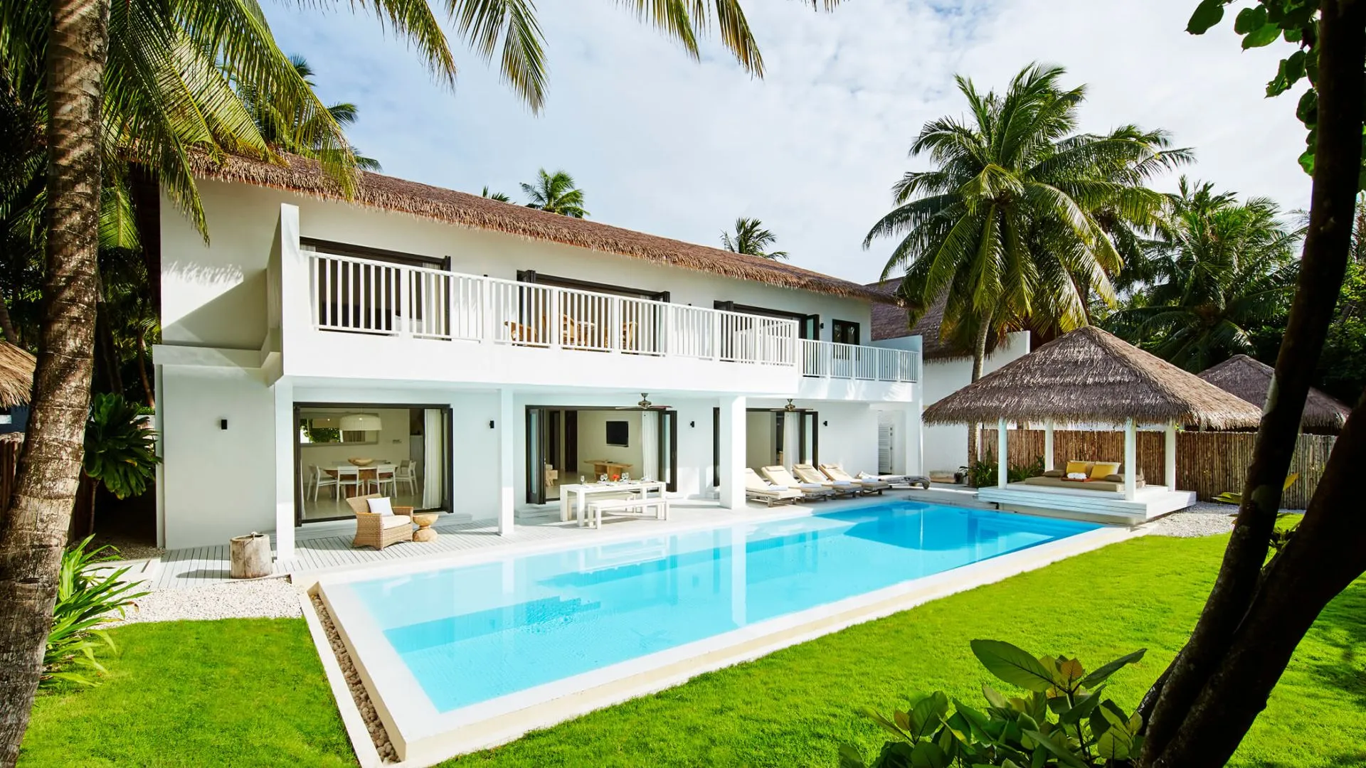 COMO Residence - Photo 1