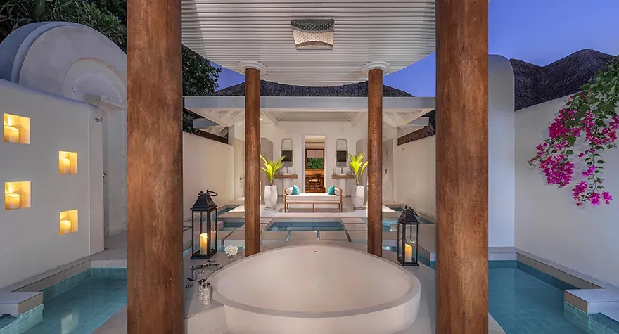 Four Bedroom Beach Pool Residence - Photo 1