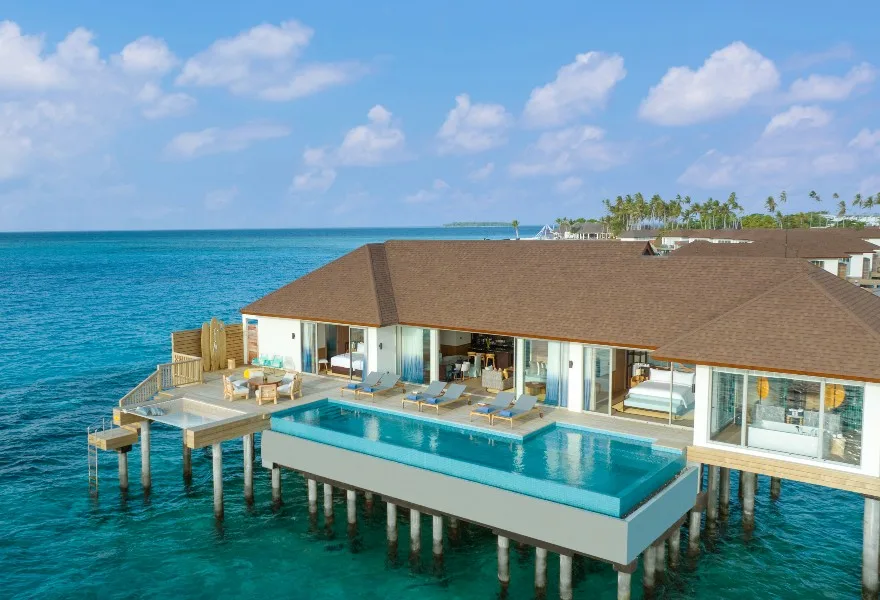 Three-Bedroom Over Water Pool Residence - Photo 1