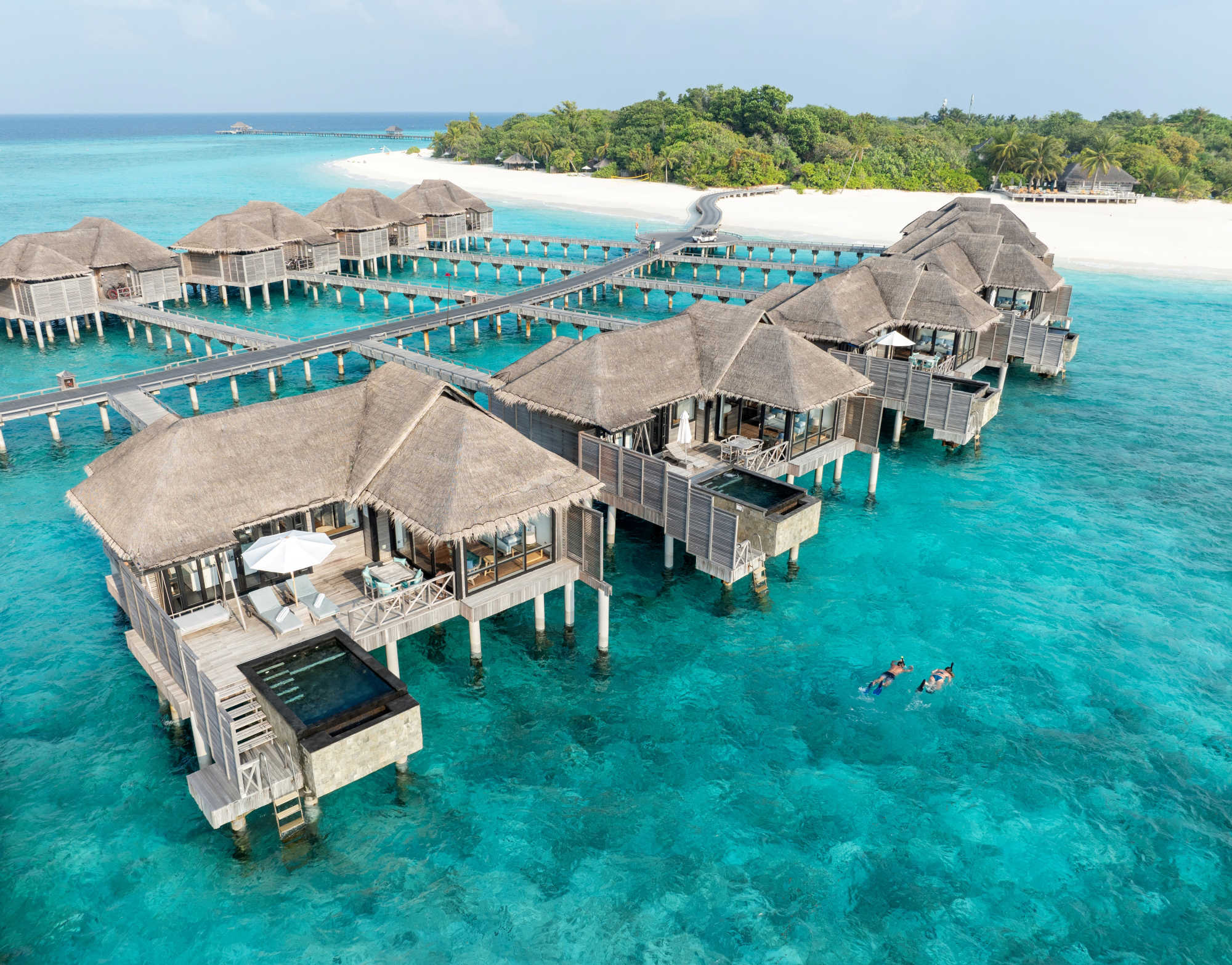 Sunset Water Villa with Infinity Pool - Photo 1