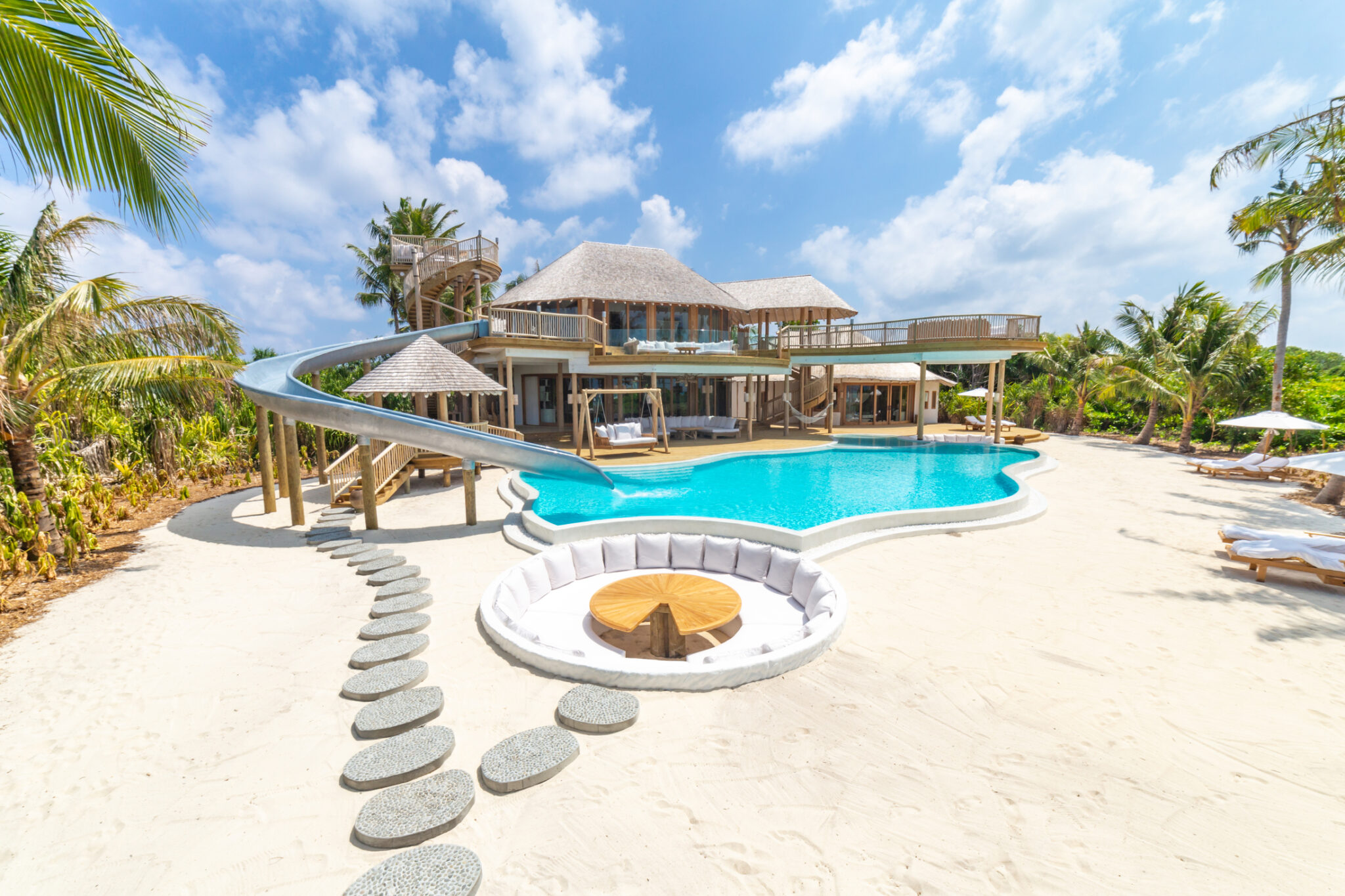 3 Bedroom Island Reserve with Slide - Photo 1