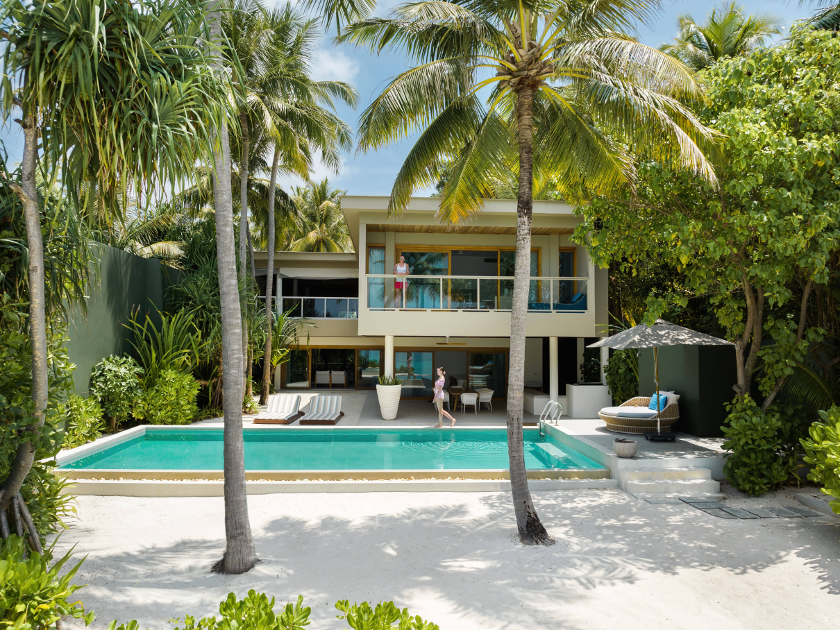 4 Bedroom Beach Residence - Photo 1