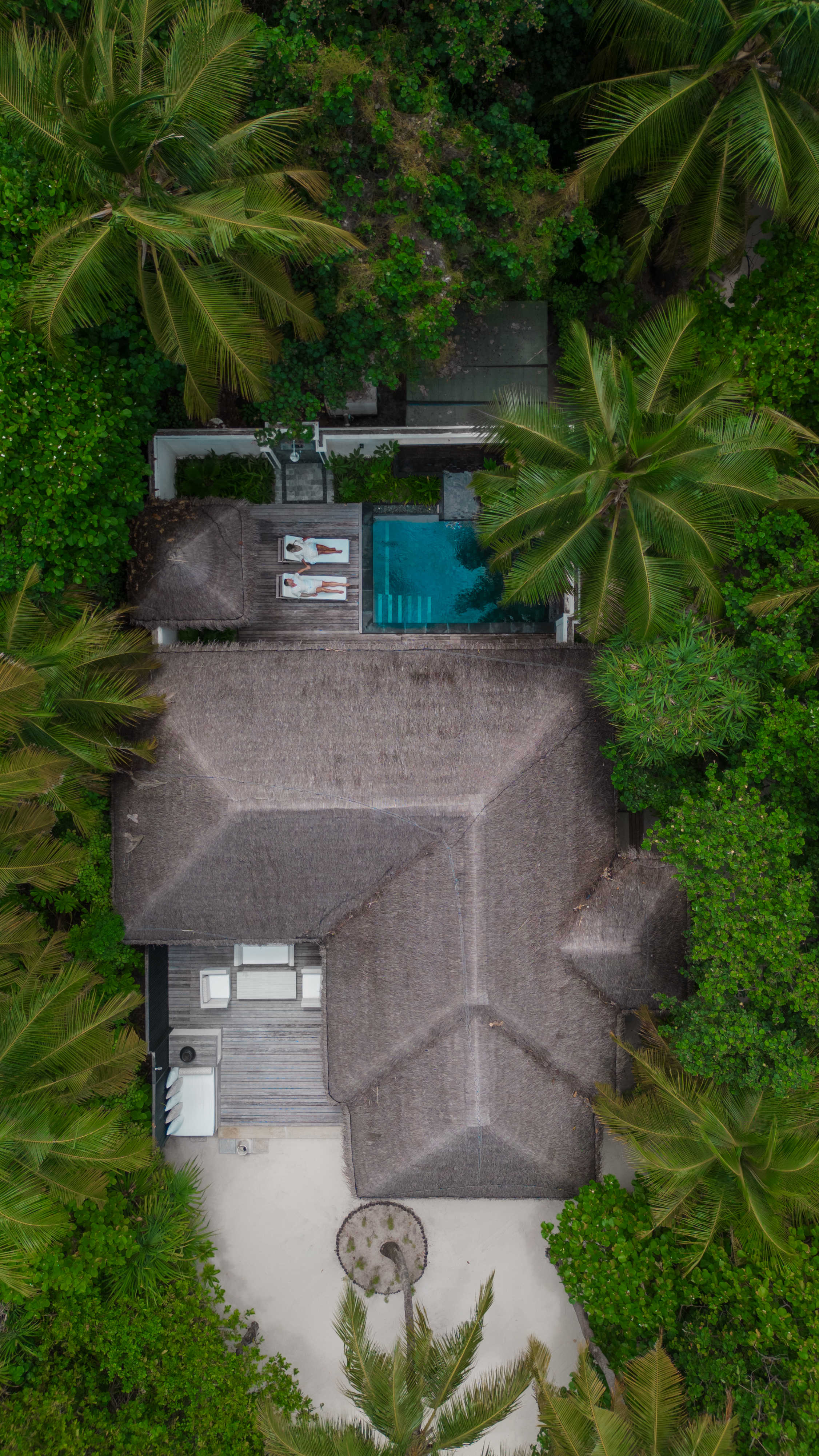 Deluxe Beach Villa with Private Family Pool - Photo 1
