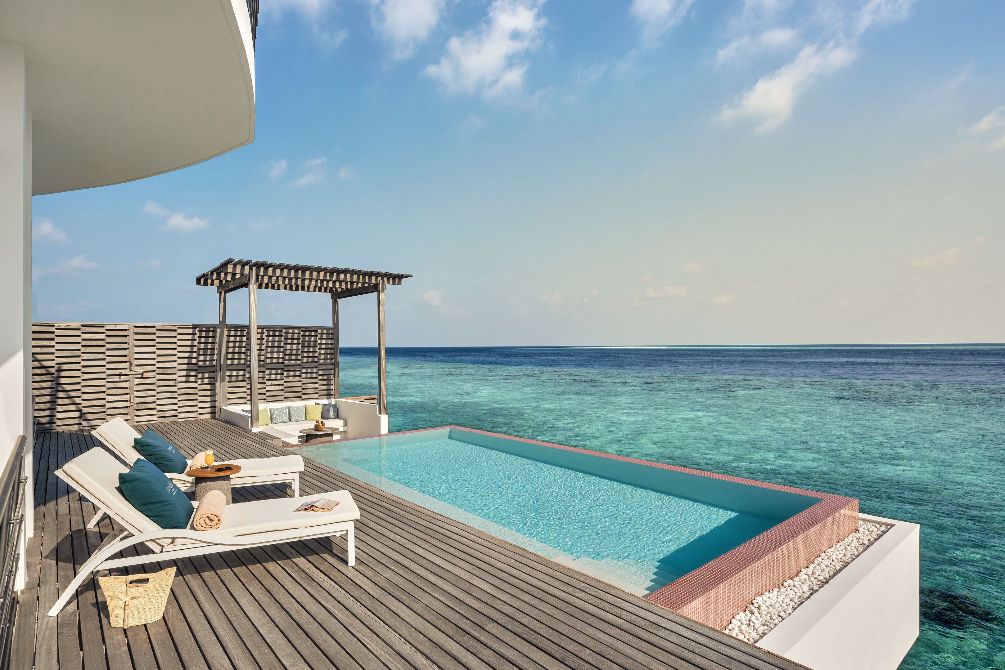 One Bedroom Lagoon Villa with Pool - Photo 1
